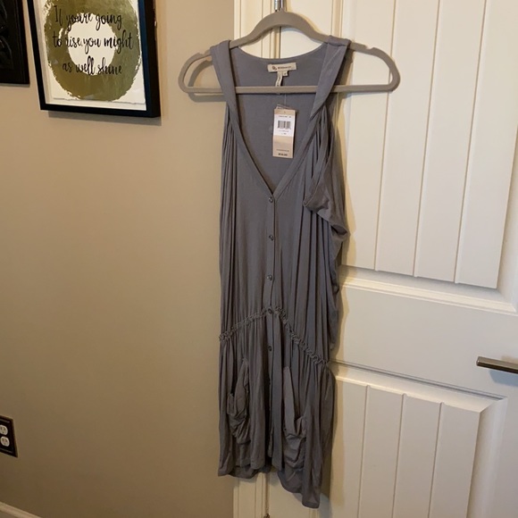 BCBGeneration Grey Sleeveless Knit Tunic - Picture 5 of 5